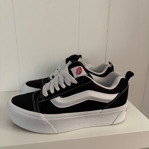 Vans Knu Stacked shoes Mens 8.5 Women’s 10. Worn once. Black/White